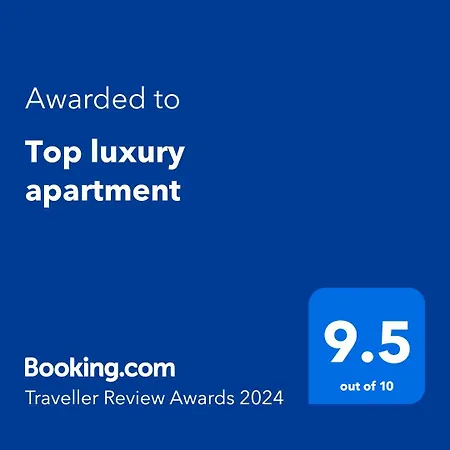 Luxury Apartment *